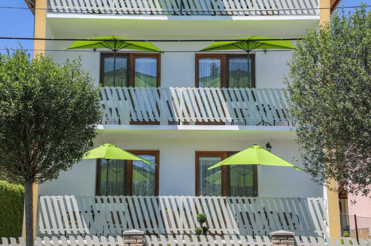 Villa Grande Heviz Bagian luar foto